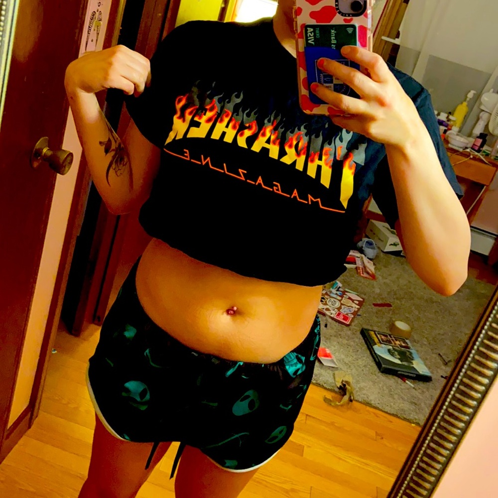 Thrasher top
